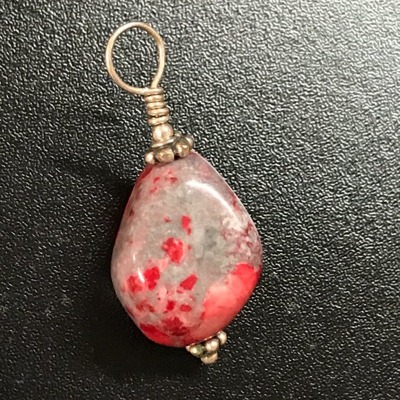 Red and Grey Stone and Silver Pendant - Picture 3 of 9